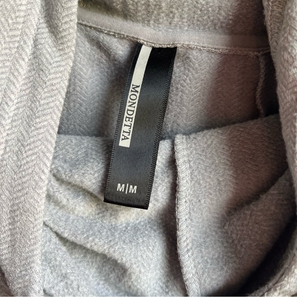 Mondetta Women’s Gray Performance Hoodie - Medium - Picture 9 of 15
